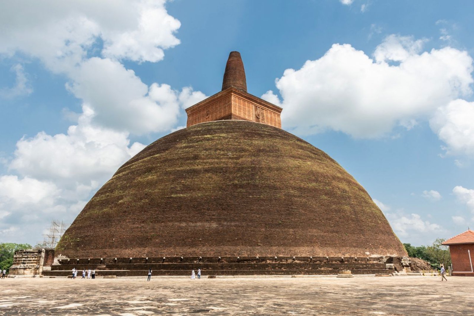 Temple city and sacred cultural route in Sri Lanka